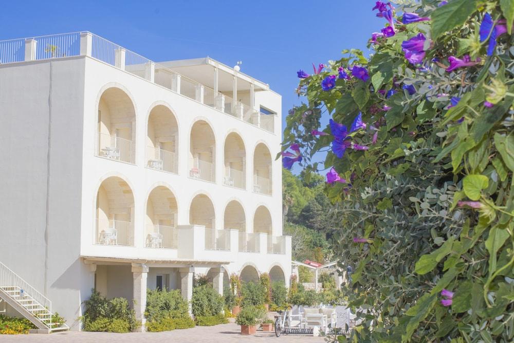 Est Hotel Santa Cesarea Terme Exterior foto